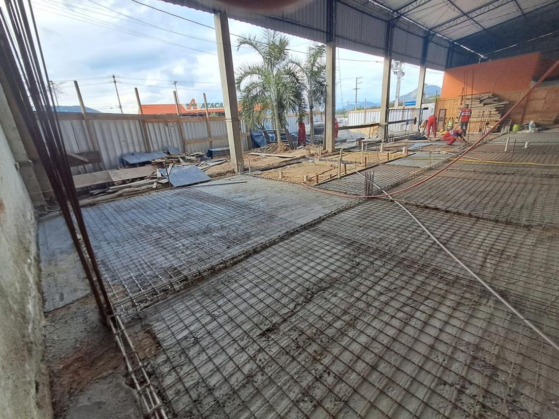 Radier e lajes armadas — concretagem por etapas